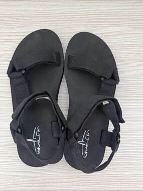 Bluefin Black Women's Adjustable Strap Sandals - Brand: